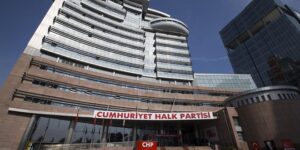chpli besiktas belediye meclis uyesi altunpul partisinden istifa etti 8bAAWCV3.jpg